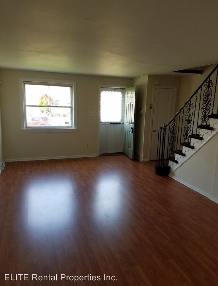 915 Delview Dr - Photo 2 of 4