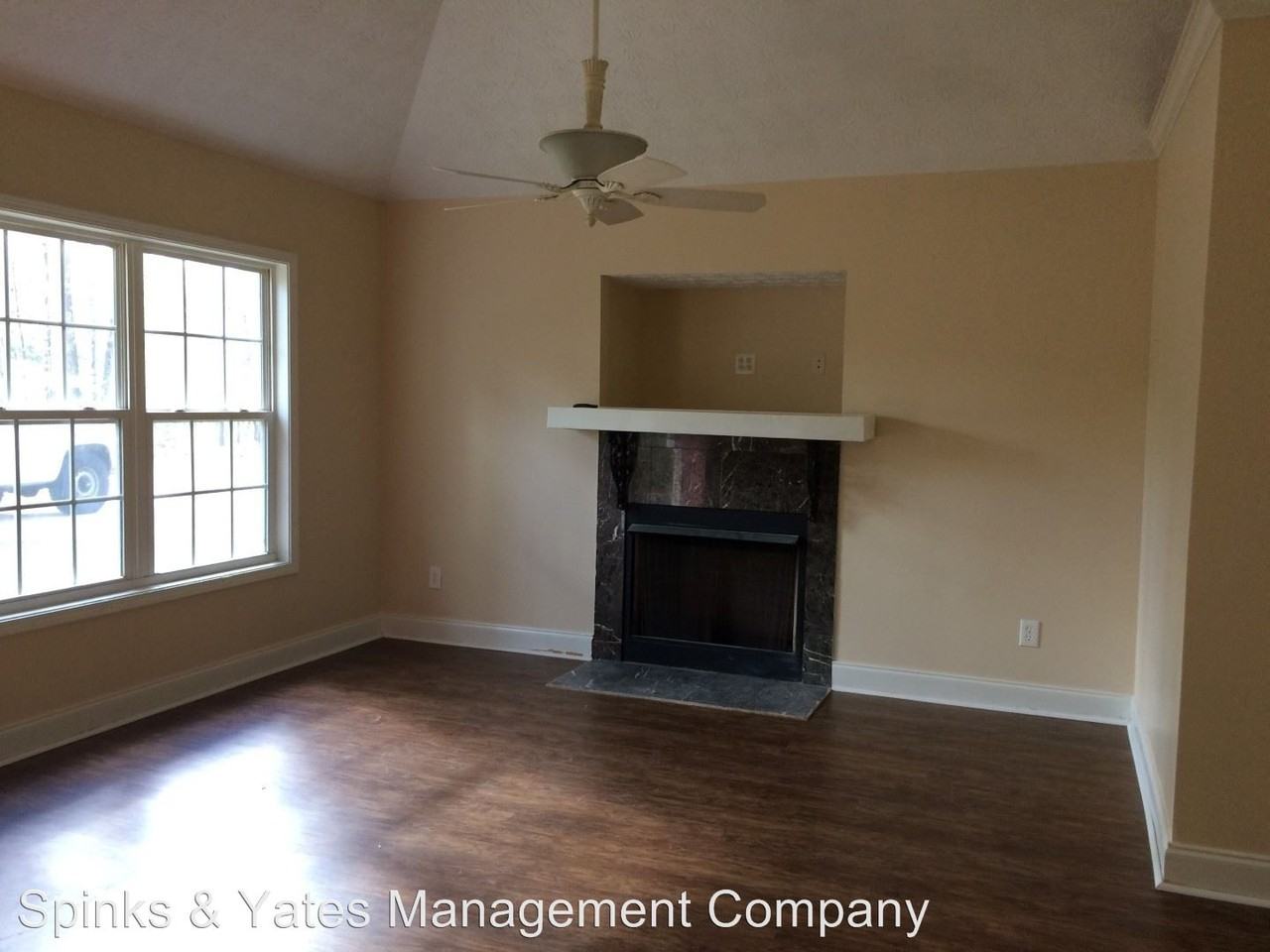 107 Cedar Ridge Dr - Photo 2 of 7