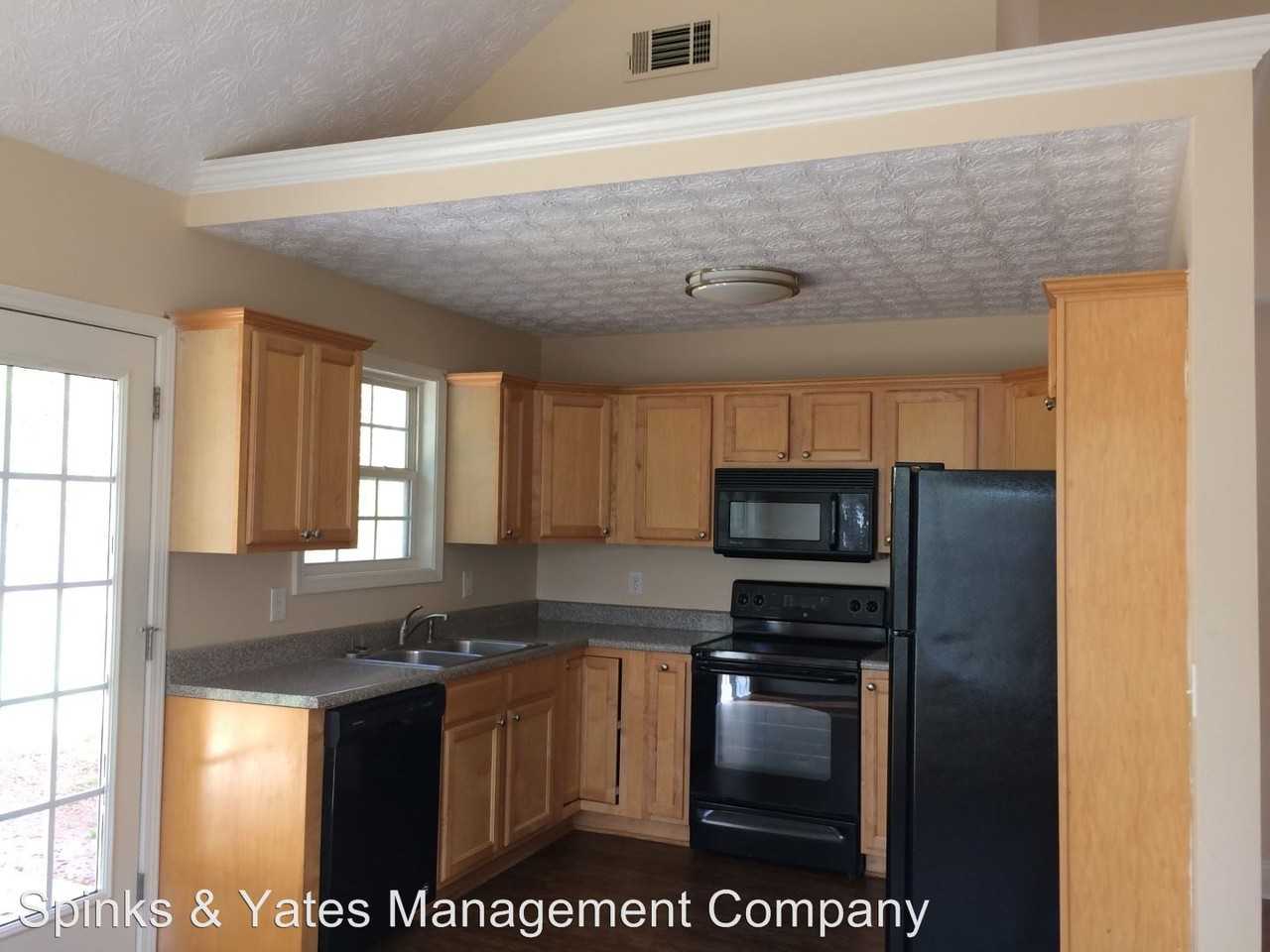 107 Cedar Ridge Dr - Photo 3 of 7