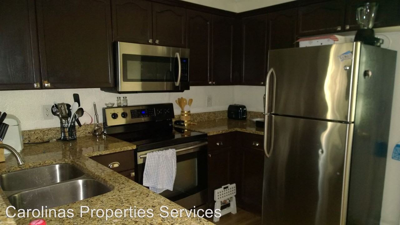 946 Olde Towne Way - Photo 3 of 4