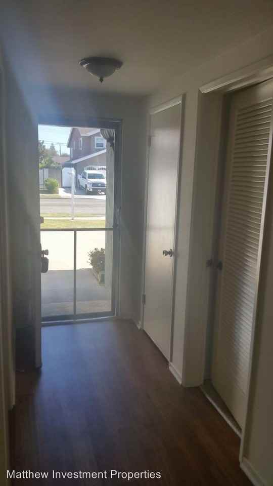 6041 Cerulean Ave - Photo 3 of 11