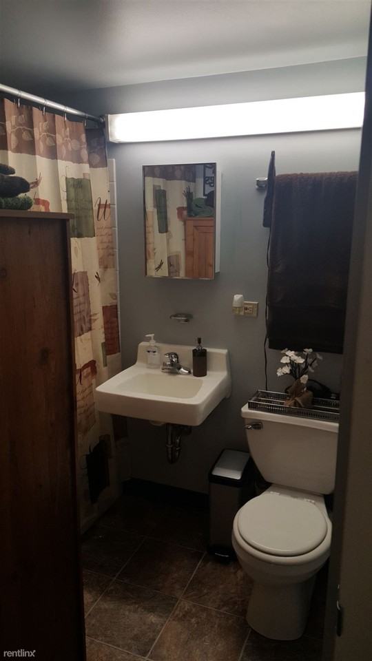 Smith Manor - Photo 3 of 8