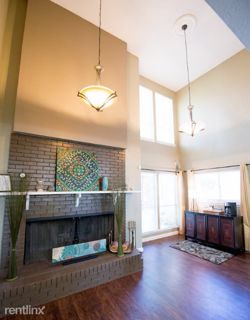 2200 Taxco Rd - Photo 2 of 7