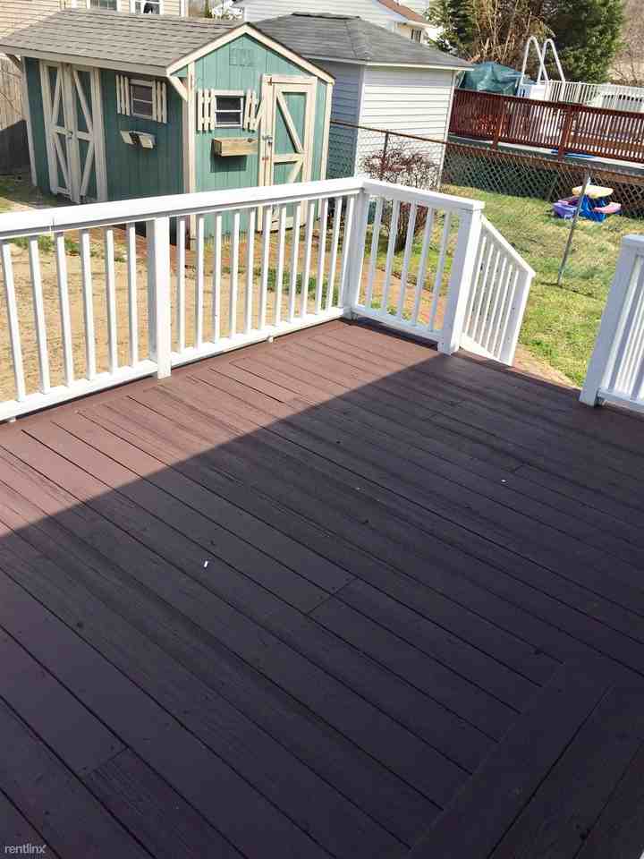 620 Dettmar Terrace - Photo 3 of 8