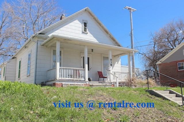 938 North 25th Street - Photo 2 of 8