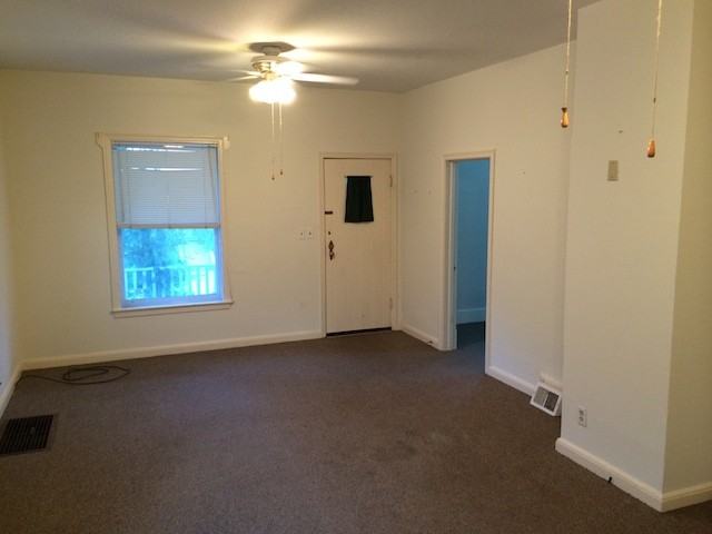 938 North 25th Street - Photo 3 of 8