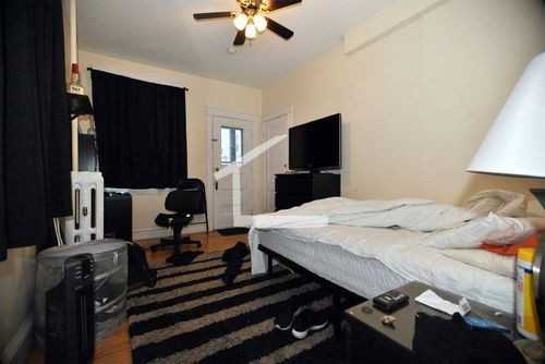 1122 Commonwealth Ave #2 - Photo 3 of 5