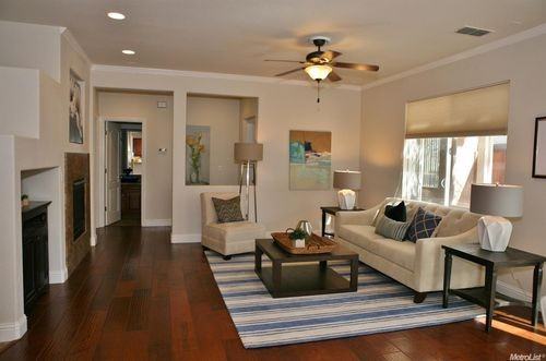 2130 Sterling Dr - Photo 2 of 8