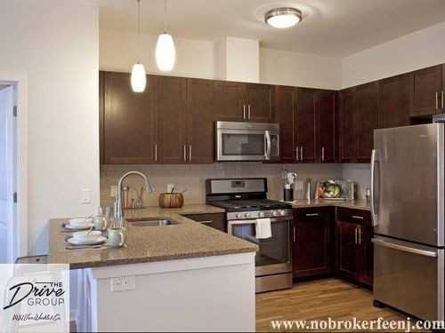 2024 Center Ave #3074