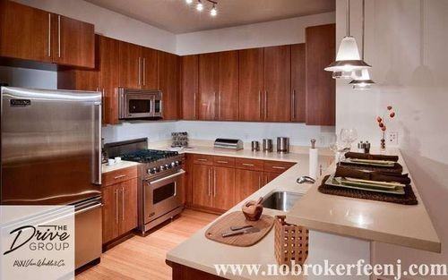 25 Sterling Blvd #8731