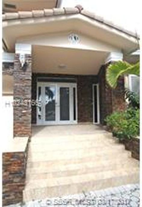 451 Centre Is #451 - Photo 2 of 8