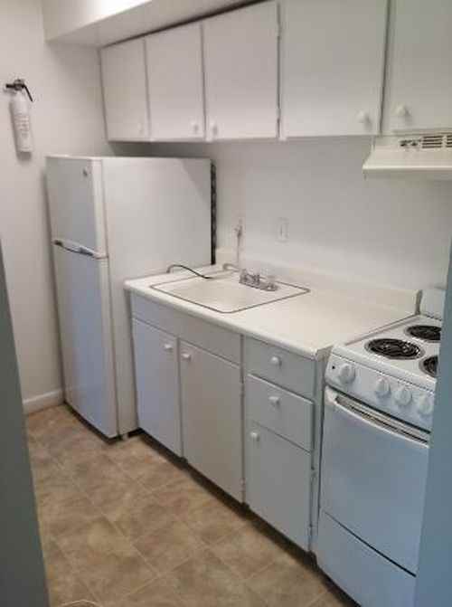 139 Louise Dr #I - Photo 2 of 8