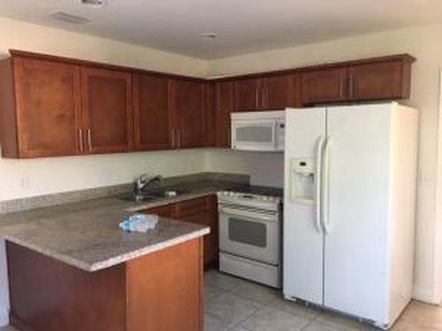 525 Dolphin Rd - Photo 2 of 3