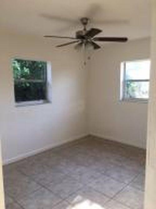 525 Dolphin Rd - Photo 3 of 3