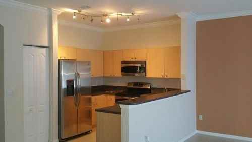 6095 Seminole Gardens Cir - Photo 3 of 7