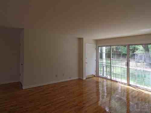 249 Collignon Way 3B - Photo 2 of 4