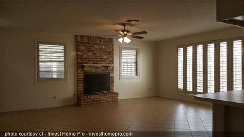 12040 Sturdivant St - Photo 2 of 8