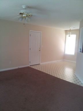 1091 Woodwind Dr - Photo 2 of 6