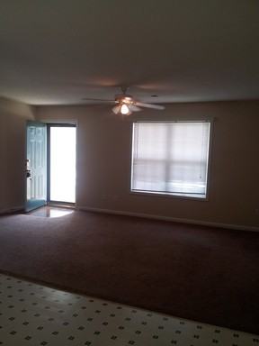 1091 Woodwind Dr - Photo 3 of 6