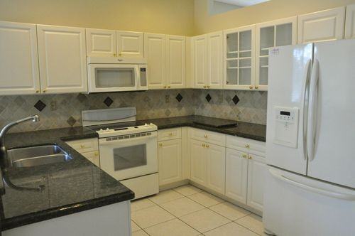 4290 Banyan Trails Dr - Photo 3 of 8