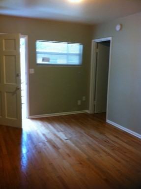 2775 Herschel St #12 - Photo 3 of 9