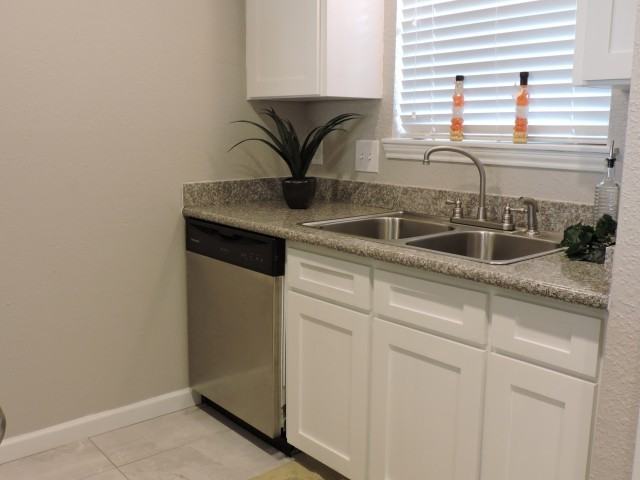Winsome Court - Photo 3 of 5