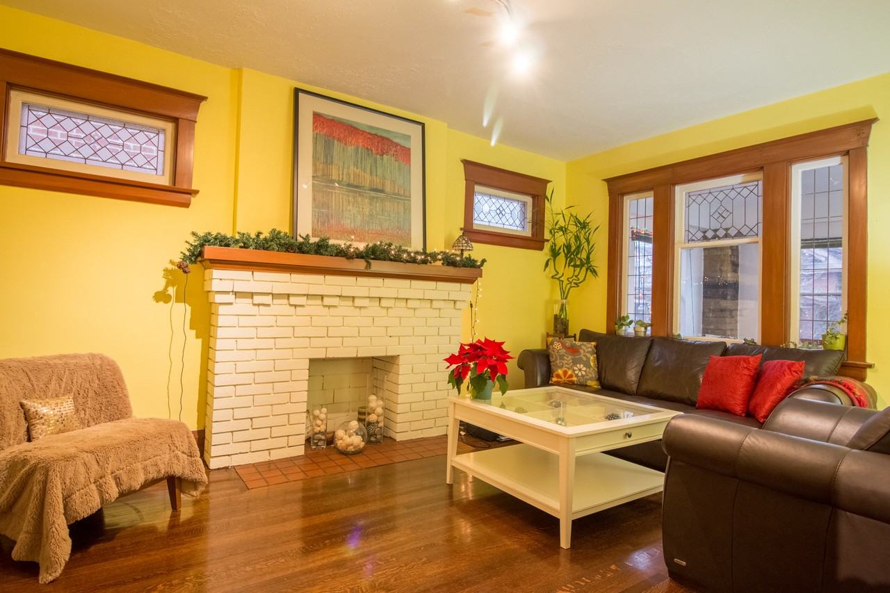 Danforth Ave & Coxwell Ave - Photo 2 of 8