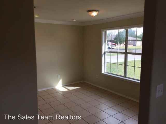 406 W Pine Ave - Photo 3 of 25