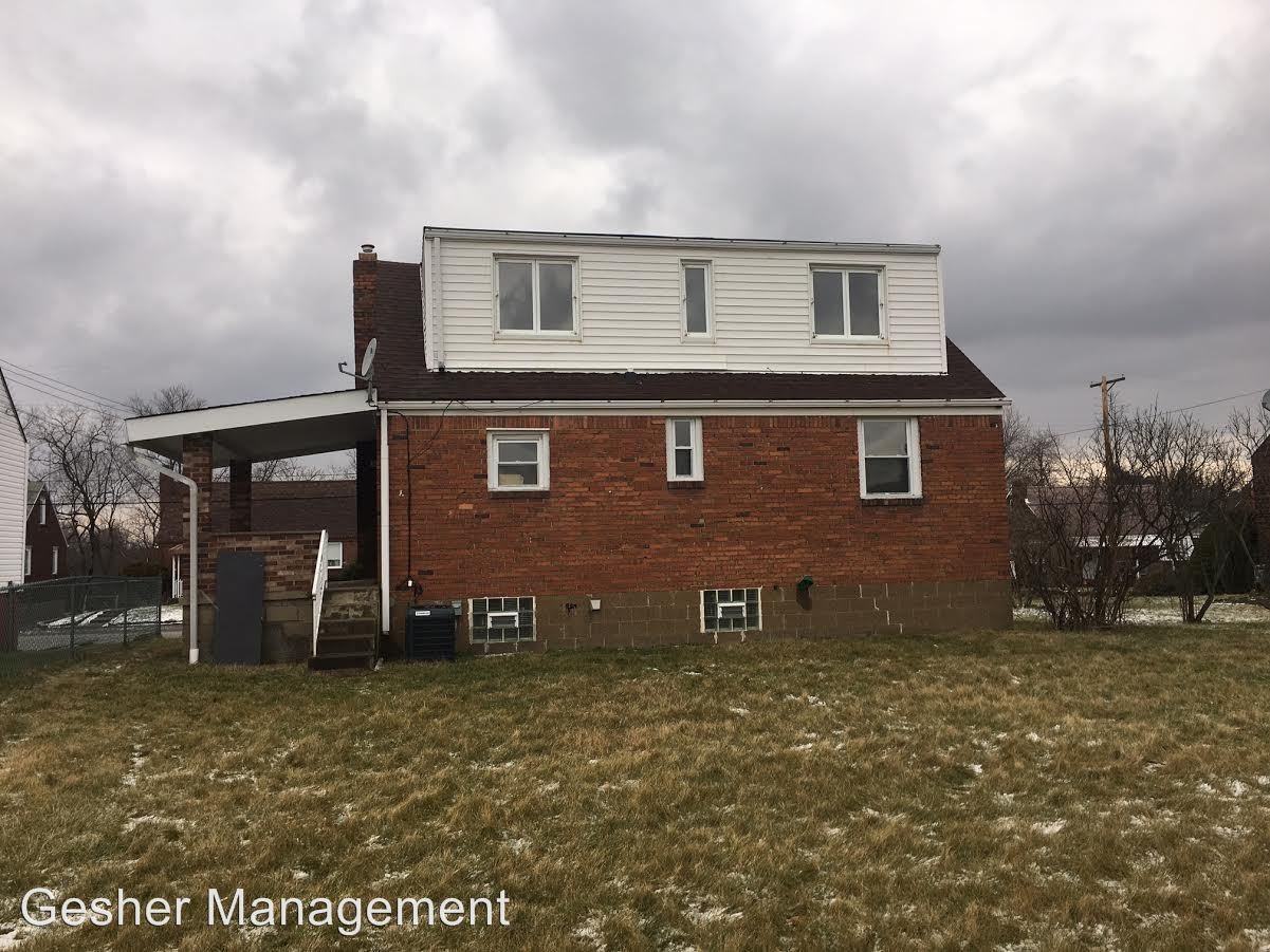 708 Overhill Dr - Photo 2 of 9