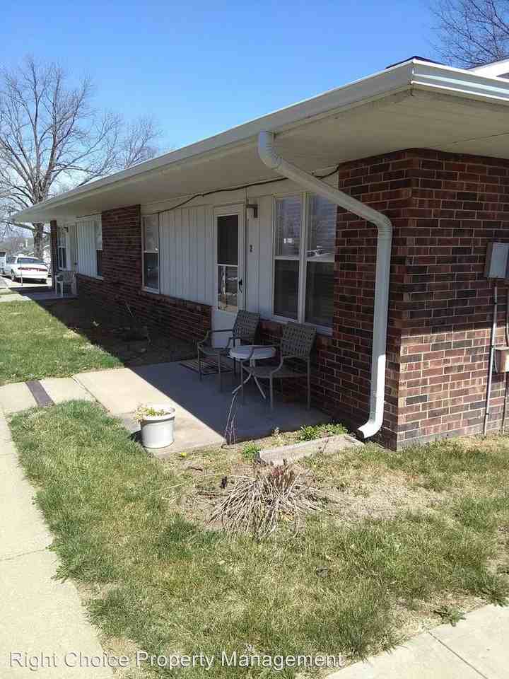 1100 1st St - Photo 2 of 22