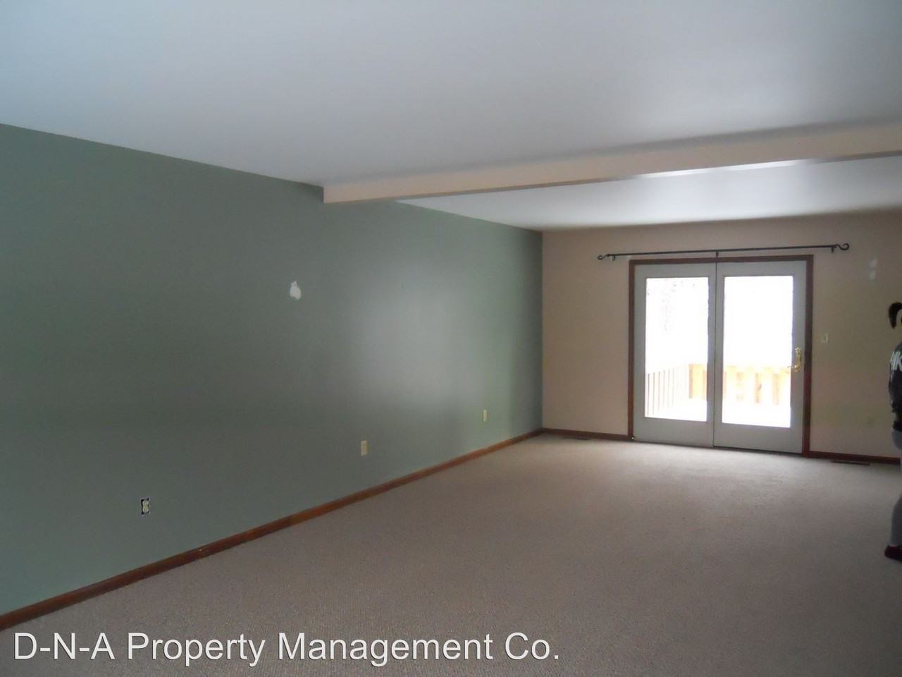 5262 Hamilton South Rd - Photo 2 of 6
