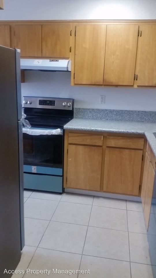 224 Harbour Way - Photo 3 of 6