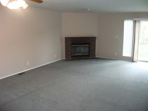 520 Ryan Rd - Photo 2 of 11