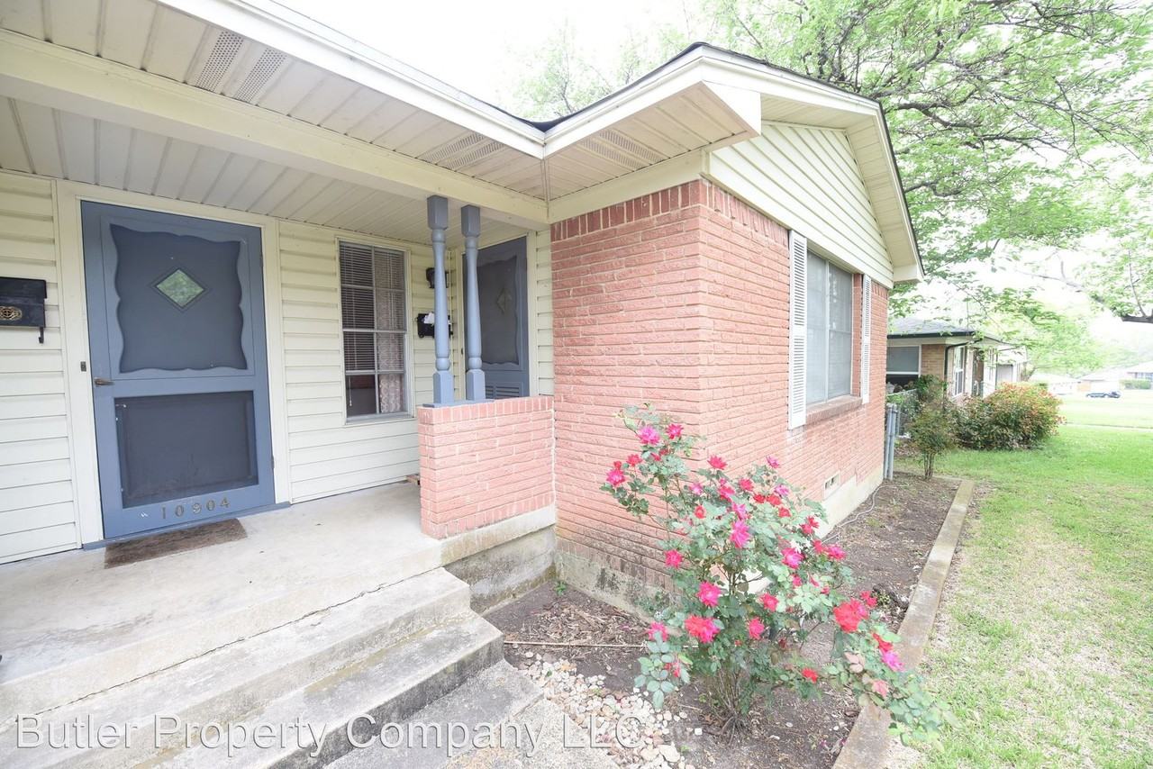 10904 Marchant Cir - Photo 3 of 21