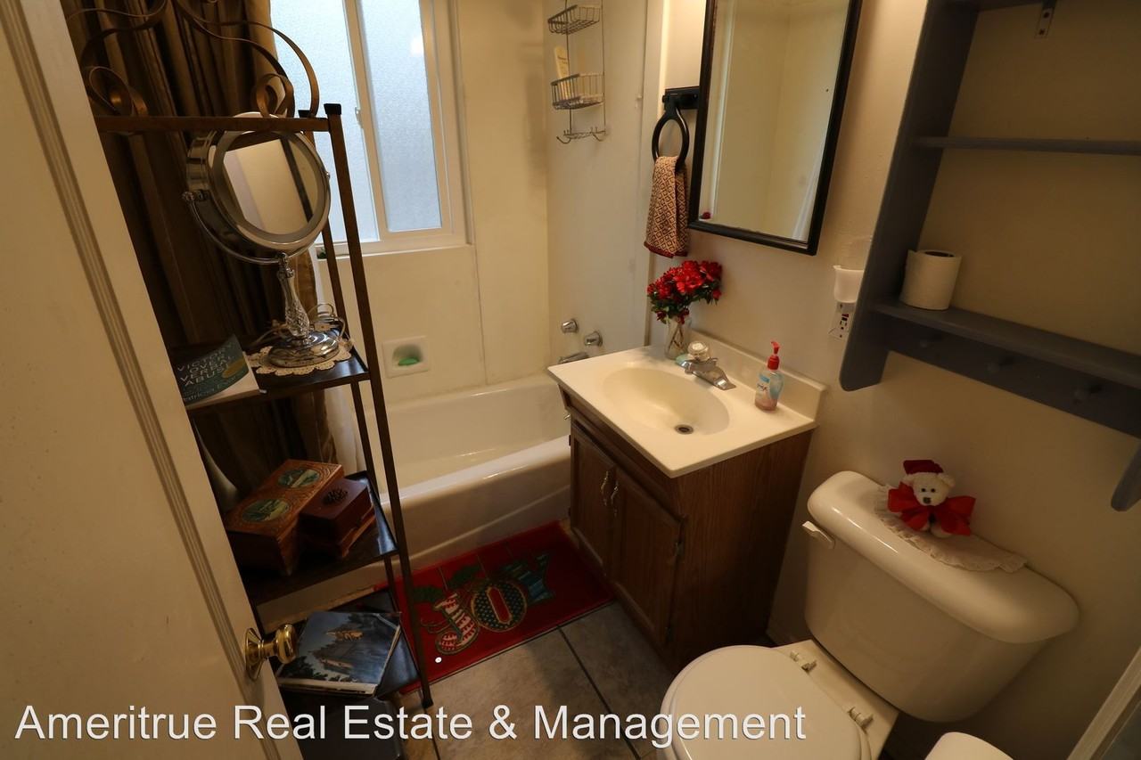 217 S 1000 E St - Photo 3 of 17