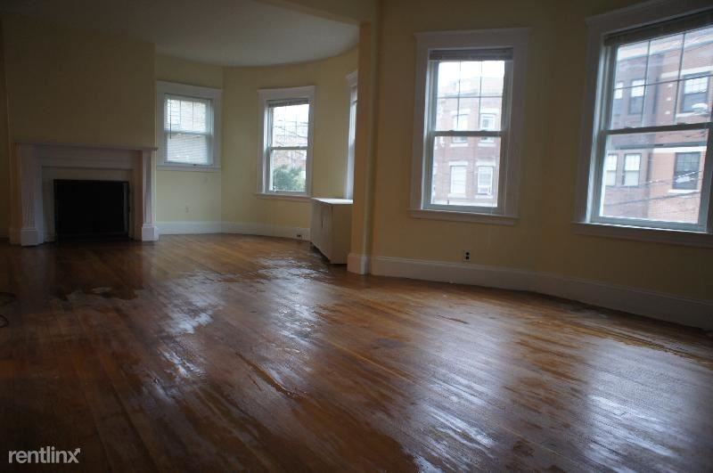 101 Saint Paul St - Photo 3 of 4