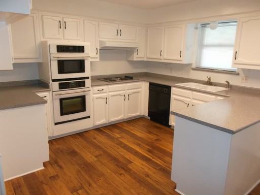 4432 Foxfire Way - Photo 2 of 8