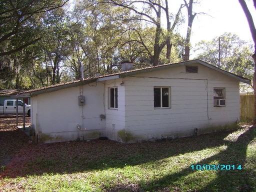 2010 NW 34th Ave - Photo 3 of 11