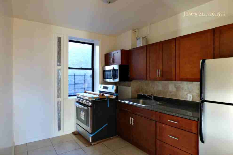Broadway & W 162nd St #5B