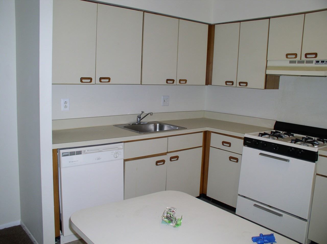 2525 Welsh Road #H1 - Photo 3 of 10
