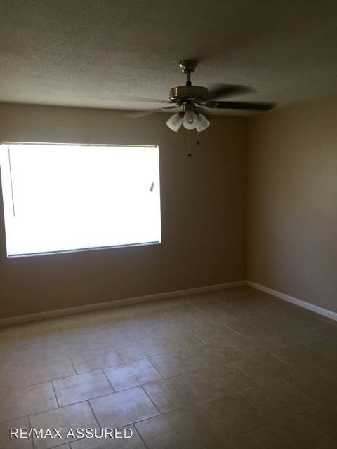 1704 Palmetto Ave - Photo 3 of 6