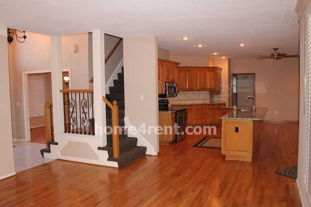 12204 W 129th Terrace - Photo 3 of 30