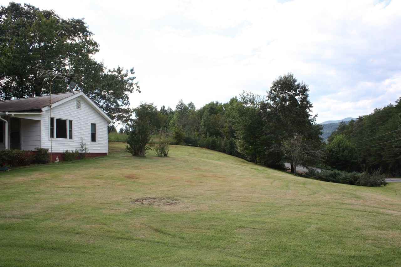 373 Herman Wilson Rd - Photo 2 of 15