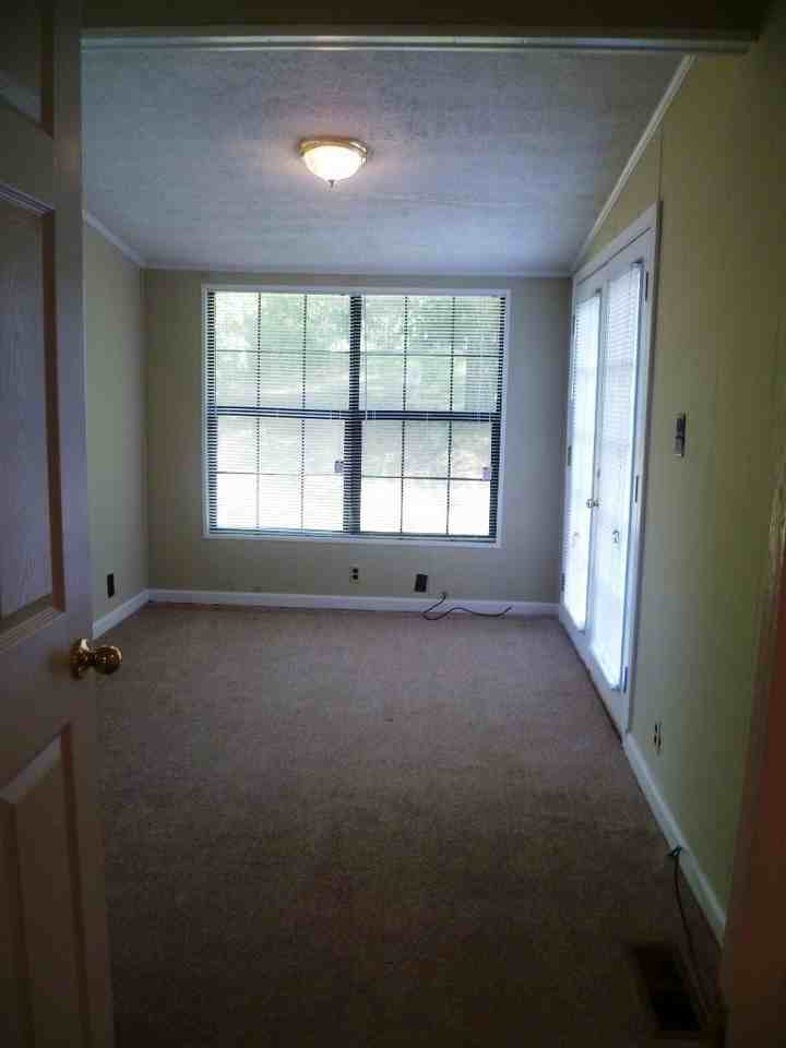 829 Matheson Rd - Photo 3 of 10
