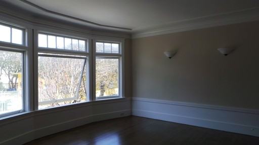 1531 Grove St - Photo 2 of 9