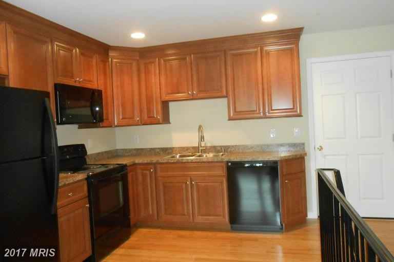 18024 Holly Dr - Photo 2 of 6