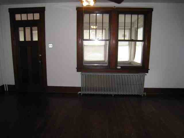 217 W Oakmont Blvd - Photo 2 of 19