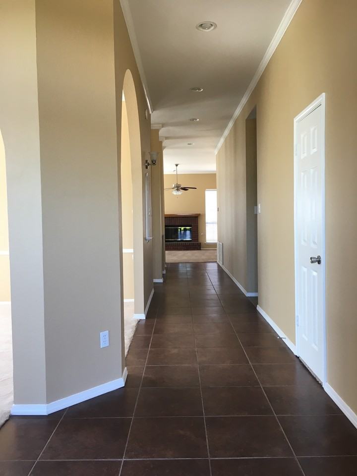 101 Chapel Hill Dr - Photo 2 of 31