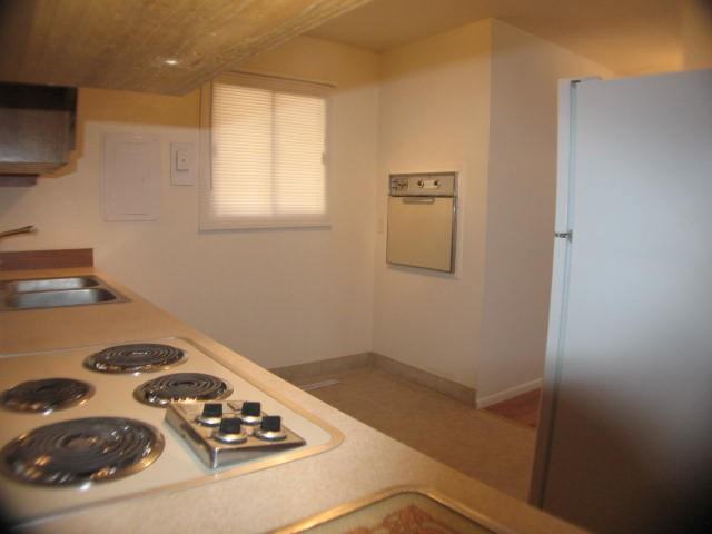 3612 Brookfield Ln - Photo 3 of 13