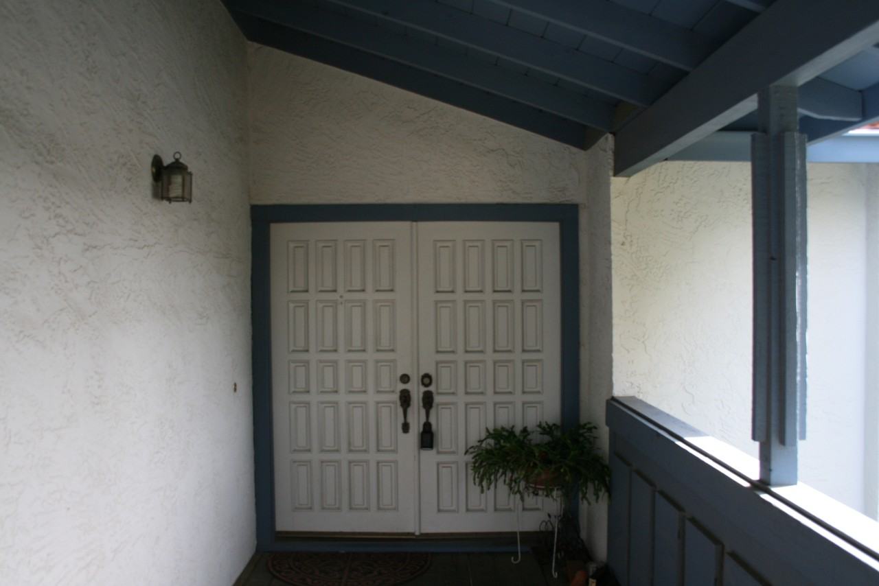 2474 Hallmark Dr - Photo 3 of 23